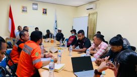 Pertemuan kuasa hukum 42 karyawan dengan pihak perusahaan.